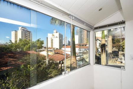 Varanda da Suíte de casa para alugar com 4 quartos, 220m² em Sumaré, São Paulo