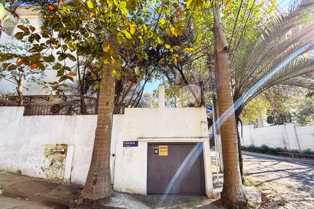 fachada da casa de casa para alugar com 4 quartos, 220m² em Sumaré, São Paulo