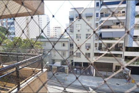 Apartamento à venda com 115m², 3 quartos e 2 vagas Apartamento à venda com 115m², 3 quartos e 2 vagasVista da Suíte