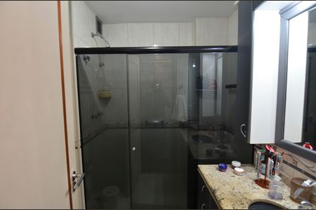 Apartamento à venda com 115m², 3 quartos e 2 vagas Apartamento à venda com 115m², 3 quartos e 2 vagasBanheiro Social