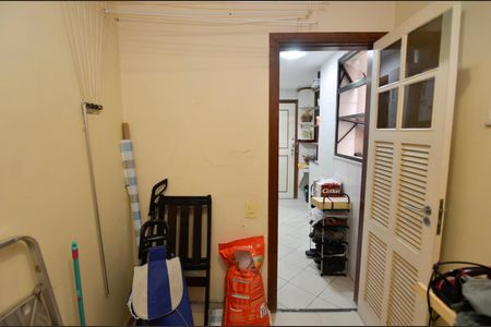 Apartamento à venda com 115m², 3 quartos e 2 vagas Apartamento à venda com 115m², 3 quartos e 2 vagasÁrea de Serviço