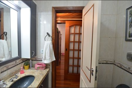 Apartamento à venda com 115m², 3 quartos e 2 vagas Apartamento à venda com 115m², 3 quartos e 2 vagasBanheiro Social