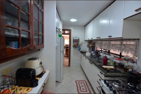 Apartamento à venda com 115m², 3 quartos e 2 vagas Apartamento à venda com 115m², 3 quartos e 2 vagasCozinha