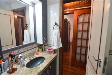Apartamento à venda com 115m², 3 quartos e 2 vagas Apartamento à venda com 115m², 3 quartos e 2 vagasBanheiro Social