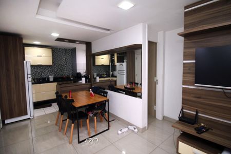 Sala de apartamento à venda com 3 quartos, 52m² em Parada de Lucas, Rio de Janeiro