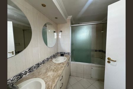 Apartamento para alugar com 264m², 4 quartos e 3 vagasBanheiro da Suíte 3