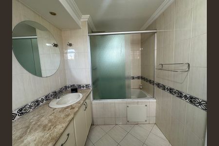 Apartamento para alugar com 264m², 4 quartos e 3 vagasBanheiro da Suíte 3