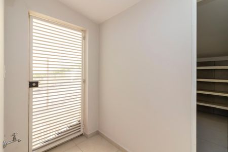 Casa para alugar com 300m², 3 quartos e 5 vagas Casa para alugar com 300m², 3 quartos e 5 vagasCorredor