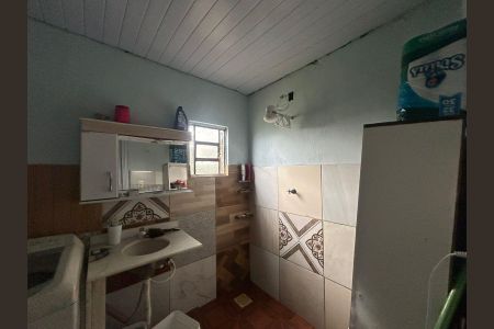 Casa à venda com 56m², 6 quartos e sem vaga Casa à venda com 56m², 6 quartos e sem vagaBanheiro Casa 2