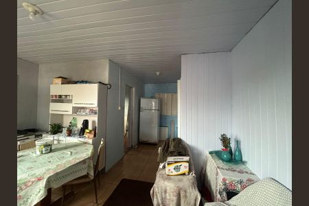 Casa à venda com 56m², 6 quartos e sem vaga Casa à venda com 56m², 6 quartos e sem vagaSala/Cozinha Casa 2