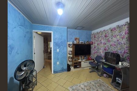 Casa à venda com 56m², 6 quartos e sem vaga Casa à venda com 56m², 6 quartos e sem vagaSala Casa 3