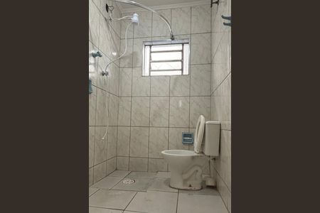 Banheiro  de casa para alugar com 1 quarto, 95m² em Ferrazópolis, São Bernardo do Campo