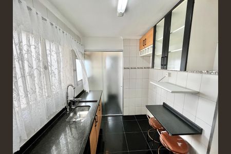 Apartamento à venda com 50m², 2 quartos e 1 vaga Apartamento à venda com 50m², 2 quartos e 1 vagaCozinha