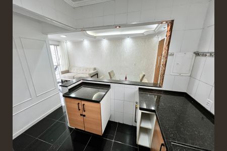 Cozinha de apartamento para alugar com 2 quartos, 50m² em Vila Dionisia, São Paulo