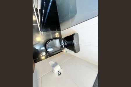 Apartamento à venda com 50m², 2 quartos e 1 vaga Apartamento à venda com 50m², 2 quartos e 1 vagaBanheiro