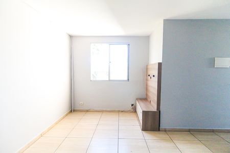 Sala de apartamento para alugar com 2 quartos, 44m² em Vila Nova Curuçá, São Paulo