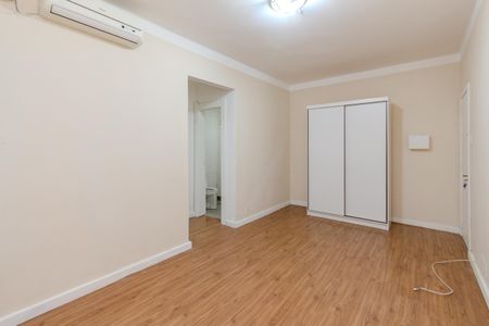 Sala/Quarto de kitnet/studio para alugar com 1 quarto, 36m² em Farroupilha, Porto Alegre