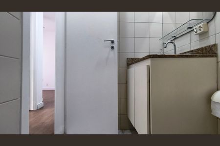 Apartamento para alugar com 47m², 2 quartos e 1 vaga Apartamento para alugar com 47m², 2 quartos e 1 vagaBanheiro