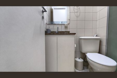 Apartamento para alugar com 47m², 2 quartos e 1 vaga Apartamento para alugar com 47m², 2 quartos e 1 vagaBanheiro