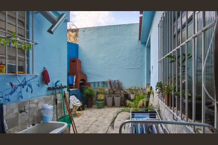 Casa à venda com 219m², 4 quartos e sem vagaÁrea de Serviço