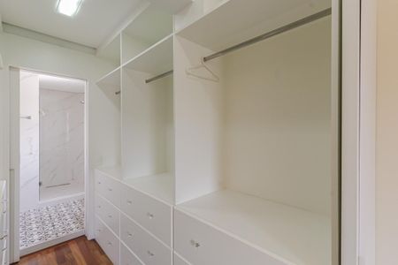 Apartamento à venda com 85m², 2 quartos e 1 vagaCloset da suíte