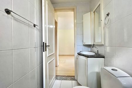 Banheiro de apartamento para alugar com 2 quartos, 50m² em Vila Parque Jabaquara, São Paulo