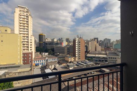 Studio para alugar com 27m², 1 quarto e sem vaga Studio para alugar com 27m², 1 quarto e sem vagaVaranda