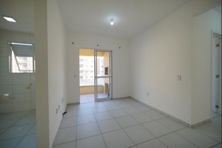 Sala de apartamento para alugar com 2 quartos, 55m² em Vargem Grande, Florianópolis