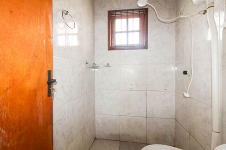 Casa à venda com 70m², 2 quartos e 1 vaga Casa à venda com 70m², 2 quartos e 1 vagaBanheiro