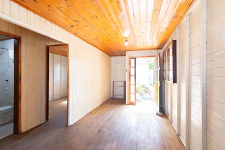 Casa à venda com 2 quartos, 70m² em Niterói, Canoas