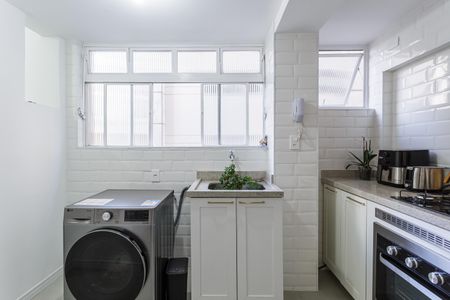 Apartamento à venda com 80m², 2 quartos e sem vaga Apartamento à venda com 80m², 2 quartos e sem vagaÁrea de Serviço