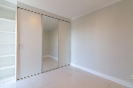 Apartamento à venda com 76m², 2 quartos e 2 vagasSuíte
