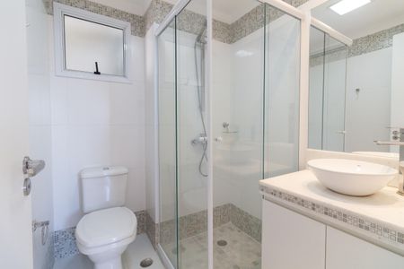 Apartamento à venda com 76m², 2 quartos e 2 vagasBanheiro social