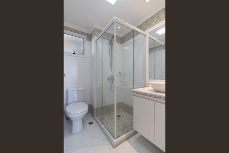 Apartamento à venda com 76m², 2 quartos e 2 vagasBanheiro social