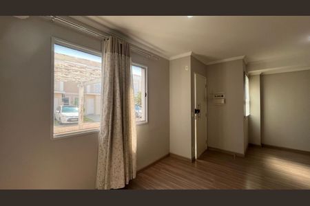 Casa de condomínio à venda com 100m², 3 quartos e 2 vagas Casa de condomínio à venda com 100m², 3 quartos e 2 vagasSuíte