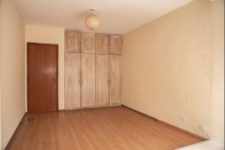 Casa para alugar com 400m², 3 quartos e 3 vagasQuarto 2