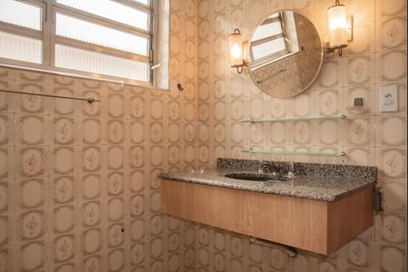 Casa para alugar com 400m², 3 quartos e 3 vagasBanheiro