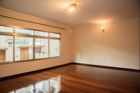 Casa para alugar com 400m², 3 quartos e 3 vagasSala