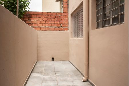 Casa para alugar com 400m², 3 quartos e 3 vagasQuintal/Espaço externo (Piso inferior)