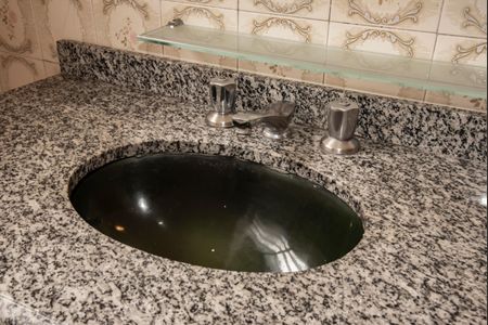 Casa para alugar com 400m², 3 quartos e 3 vagasBanheiro