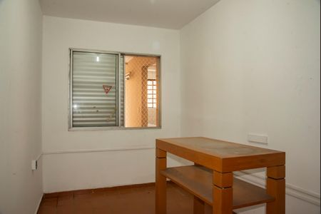 Casa para alugar com 400m², 3 quartos e 3 vagasQuarto externo (Piso inferior)