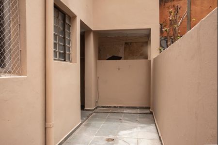 Casa para alugar com 400m², 3 quartos e 3 vagasQuintal/Espaço externo (Piso inferior)