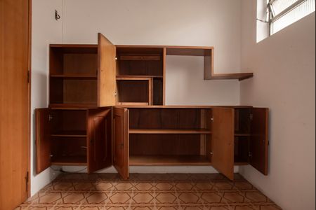 Casa para alugar com 400m², 3 quartos e 3 vagasSuíte - Closet