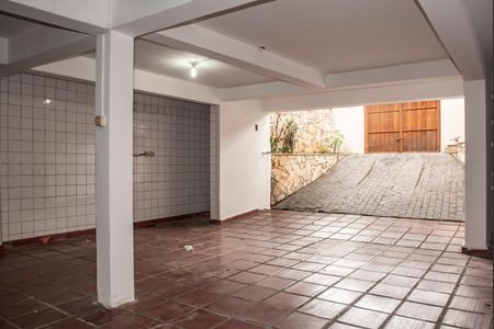 Casa para alugar com 400m², 3 quartos e 3 vagasGaragem/Salão