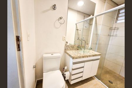 Banheiro  de apartamento para alugar com 1 quarto, 47m² em Consolação, São Paulo