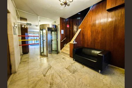 Hall de entrada de apartamento para alugar com 1 quarto, 47m² em Consolação, São Paulo