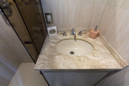 Apartamento à venda com 110m², 3 quartos e 2 vagasBanheiro da Suíte 2