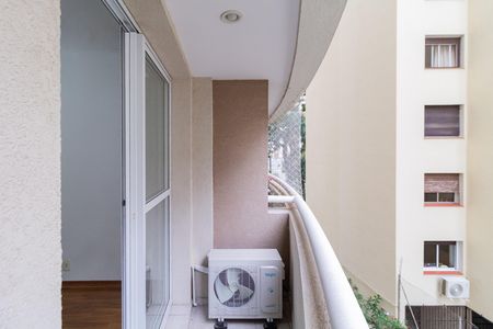 Apartamento para alugar com 30m², 1 quarto e 1 vaga Apartamento para alugar com 30m², 1 quarto e 1 vagaVaranda