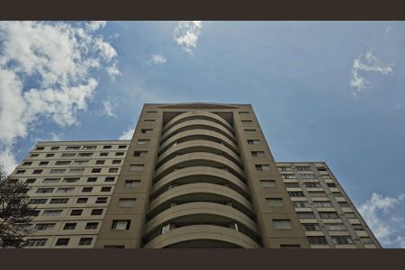 Apartamento para alugar com 30m², 1 quarto e 1 vaga Apartamento para alugar com 30m², 1 quarto e 1 vagaFachada do Prédio