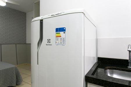 Studio para alugar com 20m², 1 quarto e sem vaga Studio para alugar com 20m², 1 quarto e sem vagaCozinha - Geladeira